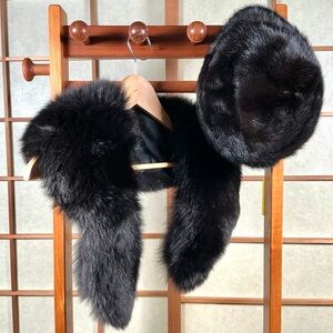 Women’s Vintage Fur Stole & Hat